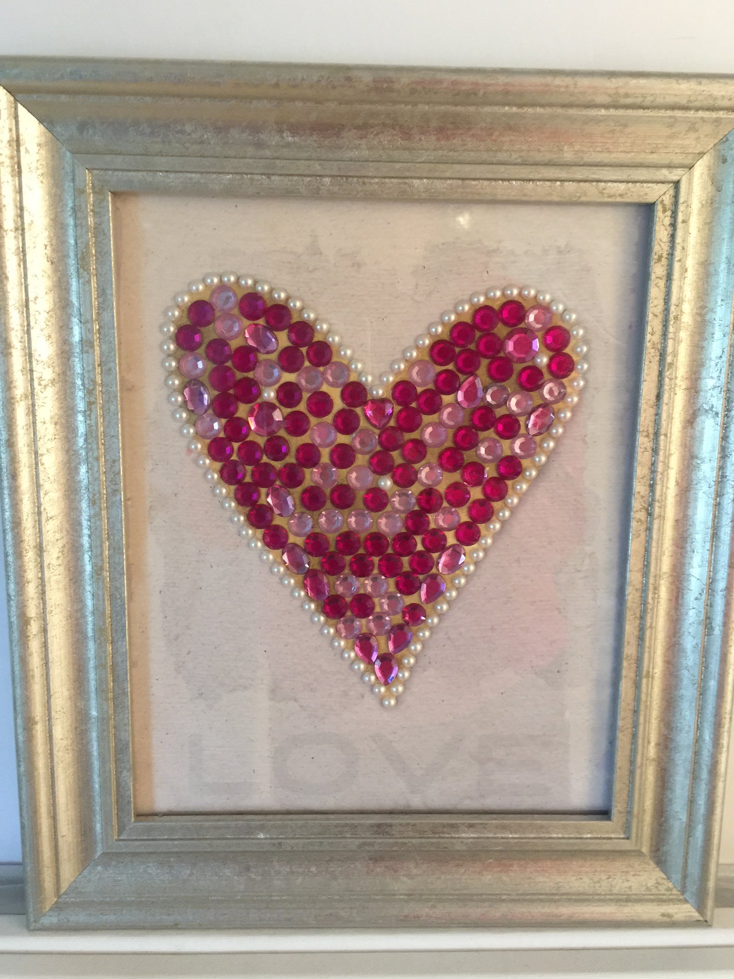 heart jewelled framed LOVE is in the air❤️ 8 x 10